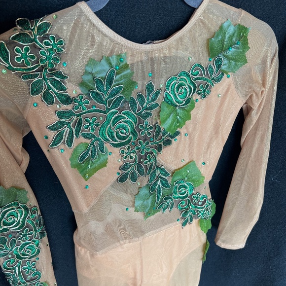 Dance Costume - Adult XS Tan/Nude Unitard w/ shimmer mesh and leaves - Picture 2 of 3